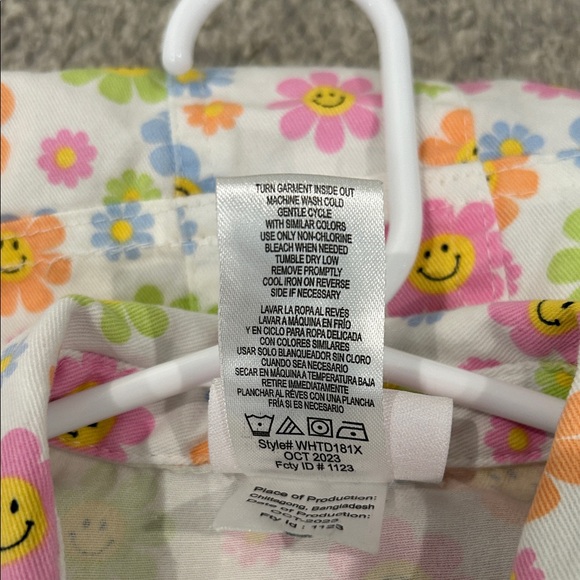 Groovy Floral Button-Up 2T Dress with Matching Bucket Hat - Picture 6 of 6